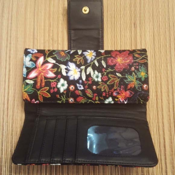 Wallet - Picture 3 of 4